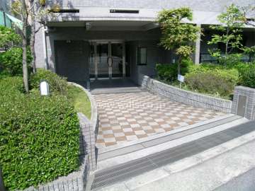 エントランスアプローチ