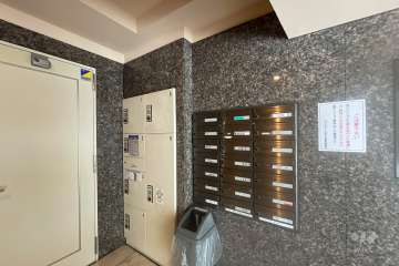 宅配ボックスと共用ポスト