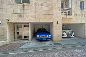 敷地内駐車場（屋外平面式）