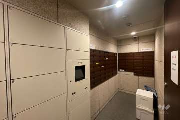 宅配ボックスと共用ポスト