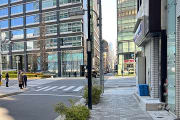 敷地南東側の前面道路