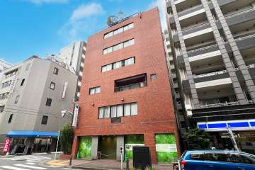 横山町ダイカンプラザの外観（南東側から）