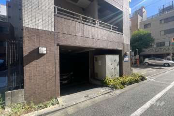 敷地内駐車場（屋内平面式）