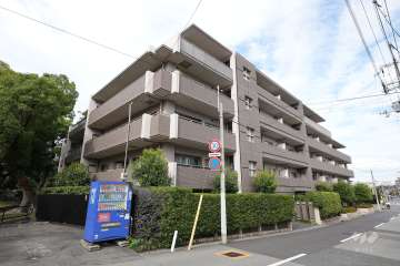 グランクレスト夙川の外観（南西側から）