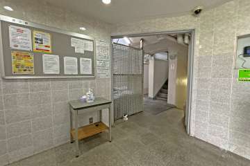 エントランス内