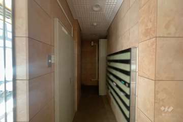 宅配ボックスと共用ポスト　