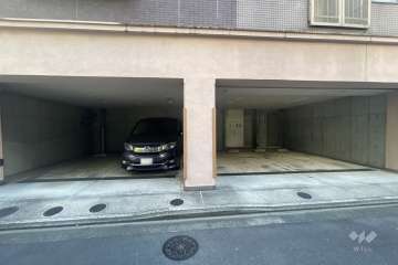 敷地内駐車場（屋内平面式）