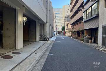敷地南西側の前面道路