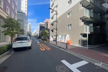 敷地北西側の前面道路