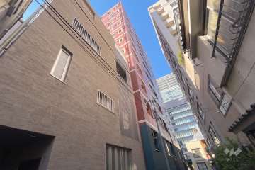 サンパティーク日本橋三越前の外観（南東側から）