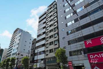 セブンビルの外観（南東側から）