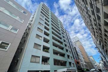 ファミール日本橋ブルークレールの外観（南側から）