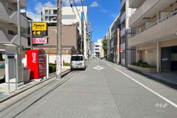 敷地南東側の前面道路　