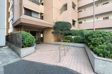 エントランスアプローチ