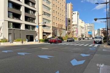 敷地南東側の前面道路