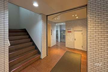 エントランス内