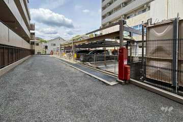 敷地内駐車場（屋外機械式）