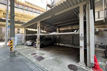 敷地内駐車場（屋外平面式）