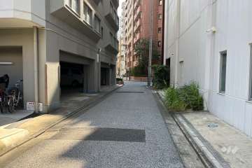 敷地西側の前面道路　　