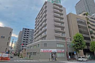 中央ビルディングの外観（南東側から）