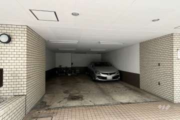 敷地内駐車場（屋内平面式）