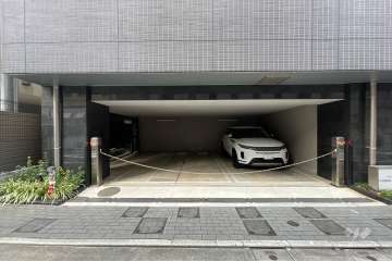 敷地内駐車場（屋内平面式）