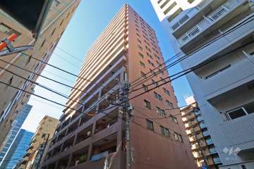 コスモ日本橋浜町の外観（東側から）