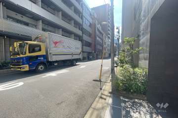敷地南東側の前面道路