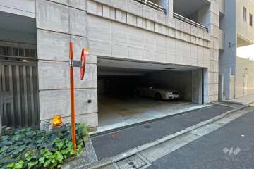 敷地内駐車場（屋内平面式）