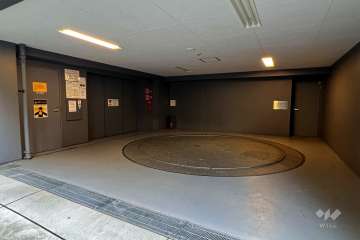 敷地内駐車場（屋内機械式）