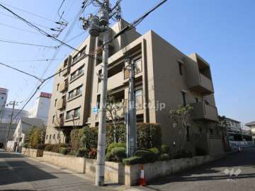 ステイツ夙川公園の外観（北東側から）