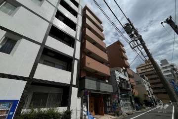 スカイコート銀座東第2の外観（南西側から）