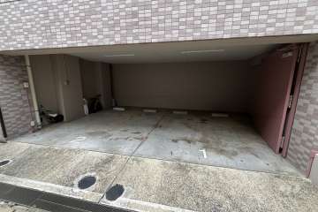 敷地内駐車場（屋内平面式）