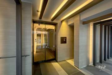 エントランスはオートロック付きです。