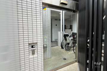 駐輪場の出入り口