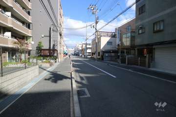 敷地東側の前面道路（北方向）