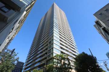 パークシティ中央湊ザタワーの外観(南西側から)