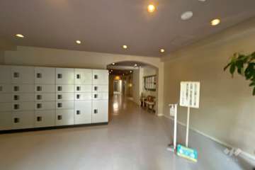 エントランスホール