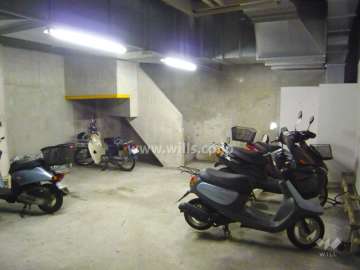 屋内バイク置場