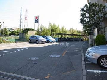 敷地内駐車場（屋外平面式）