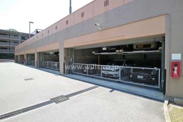 敷地内駐車場（屋内機械式）