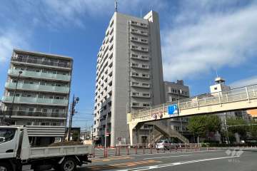 グランドマンション野方の外観（南東側から）