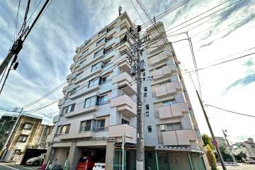 ライオンズマンション江古田の外観（北側から）