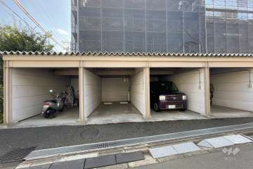 敷地内駐車場（屋内平面式）