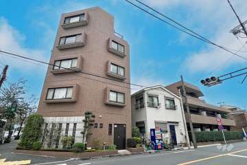 メイツ哲学堂公園の外観（南東側から）