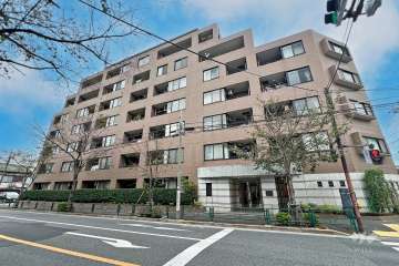 メイツ哲学堂公園の外観（南側から）