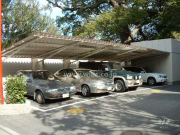 敷地内の駐車場