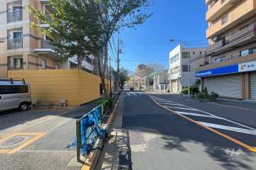敷地南側の前面道路　