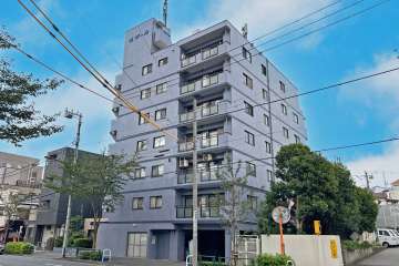 セザール哲学堂公園の外観（西側から）