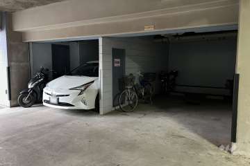 敷地内駐車場（屋内平面式）